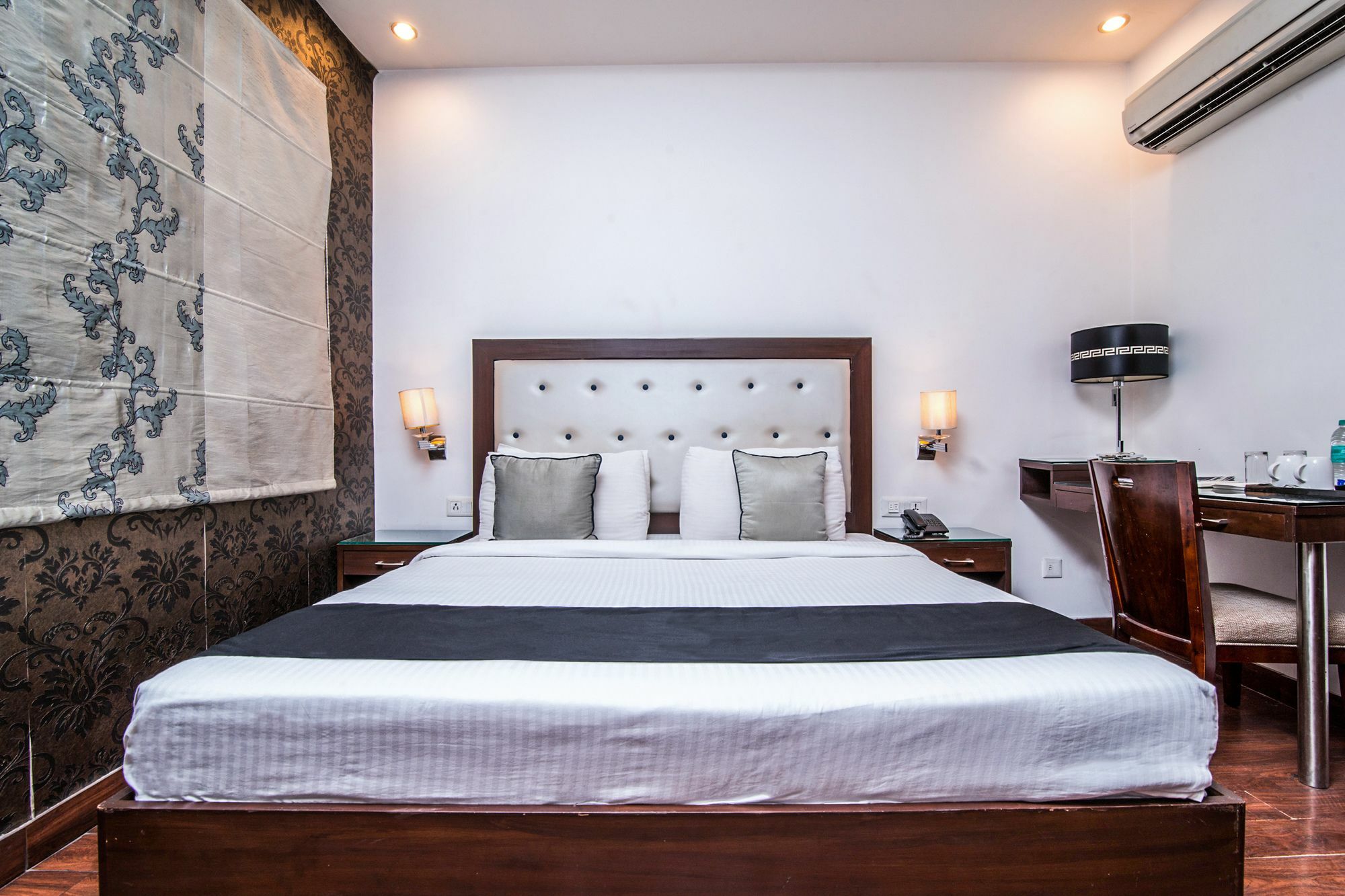 Capital O 14768 The Grand Vikalp Hotel New Delhi