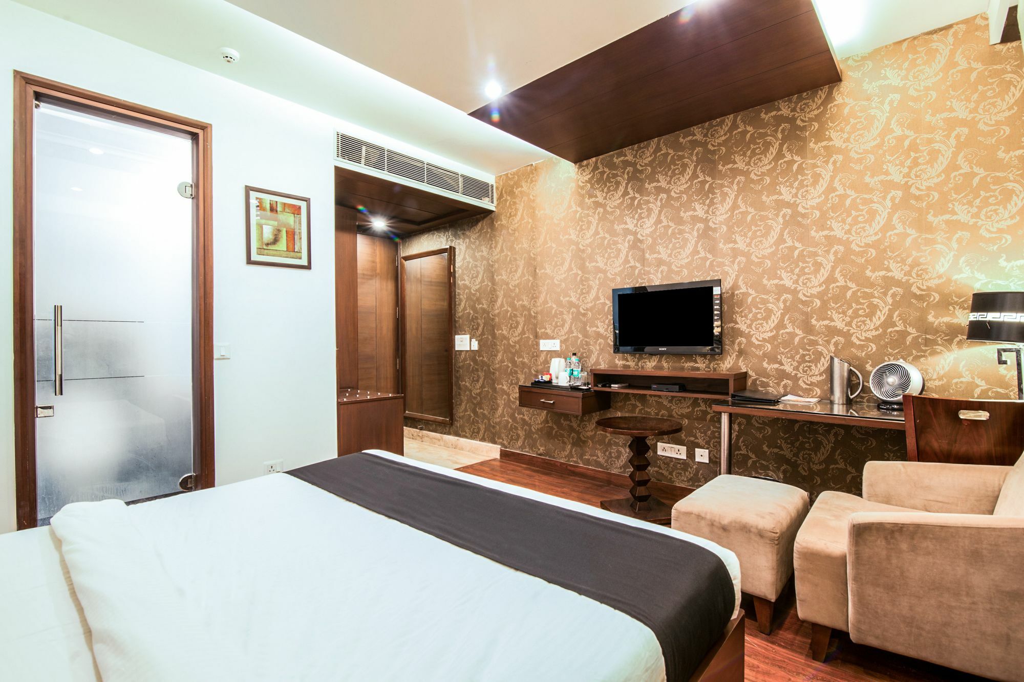 Hotel Capital O 14768 The Grand Vikalp